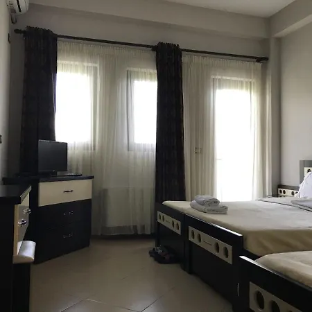 Hotel Camping Lin Otel Lini
