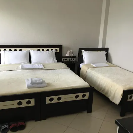 Hotel Camping Lin 酒店 3*